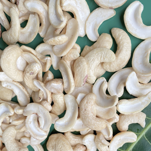 เม็ดมะม่วงหิมพานต์แบบดิบจากเวียดนาม - Product Image 1