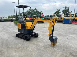 Envío Gratis TP13 Mini Excavadora Hidráulica de 1 Tonelada, Motor de Gasolina de 11HP, Orugas de Goma, Cucharón de 300mm, Hoja de Bulldozer y Martillo Hidráulico - Product Image 3