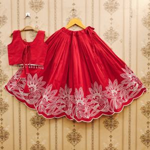 Shoryam Fashion Lehenga Choli pour enfants, ethnique, rouge, brodé de fleurs |   Vêtements de fête pour filles en gros pour Diwali, mariage, Mehndi - Product Image 2