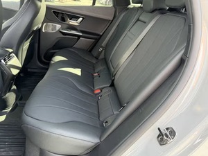 2024-2026 EQE 350 4MATIC SUV de lujo, crossover totalmente eléctrico con tracción en las cuatro ruedas, batería de 91 kWh, 288 hp, autonomía estimada por la EPA de 253 millas. - Product Image 2