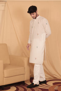 Gorrión algodón digital Kurta regular Kurta para hombres - Product Image 2
