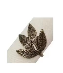 Vente en gros de porte-serviettes en feuille d'or de luxe écologique et élégant, plaqué métal, préservant la couleur, pour cadeaux - Product Image 1