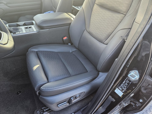 Pre-<b>Owned</b> 4 4 SUV 2.4 L Turbo Petrol Automatic Luxury <b>Model</b> - Product Image 2