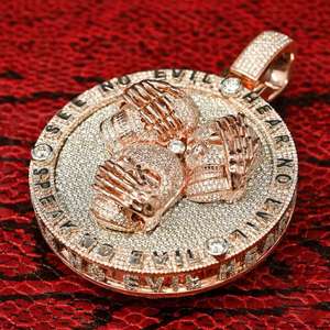 High Quality Customized Three Wise Classic <b>Skull</b> Moissanite Diamond Jewelry Pendant for Parties Gifts Weddings - Product Image 1