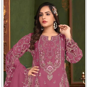 Festive Wear Organza Shalwar Kameez Set avec Dupatta brodé un choix étonnant pour les célébrations et les mariages - Product Image 1