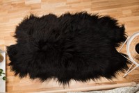 Tapis en peau de mouton islandaise naturelle noire Quatro 4, magnifique tapis en cuir de peau de mouton islandaise, style scandinave