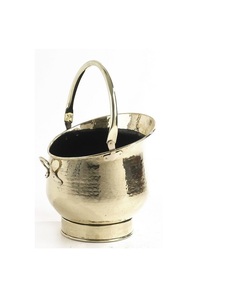 Cubo de carbón de latón decorativo con mango curvo ideal para usar en casas temáticas victorianas con chimeneas de hogar abierto - Product Image 6