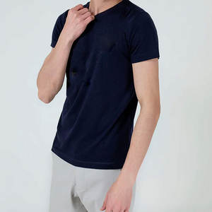 T-shirt personnalisé pour homme bleu marine |   T-shirt uni à col rond |   Haut décontracté en coton à manches courtes |   Vêtements de mode d'été en gros - Product Image 1