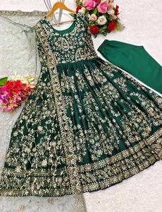 Hermoso Vestido de Fiesta de Seda Chinon Pesada - Pent Dupatta - Product Image 3