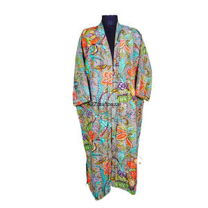 Kimono Ecológico 100% Algodón para Mujer, Cuello en V, Estampado Floral, Túnica de Invierno Kantha, Tela Étnica Tradicional India Hecha a Mano - Product Image 1