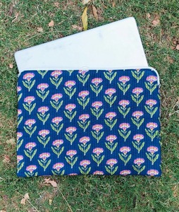 Funda para portátil de algodón acolchado hecha a mano, Protector acolchado con estampado Floral azul, bolsa de negocios impermeable ligera - Product Image 1