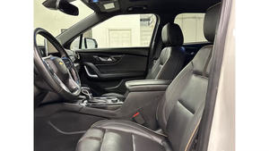 Chevrolet Blazer Premier FWD 2023, occasion en bon état - Product Image 3