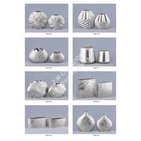 Vase à fleurs en métal moderne de style côtier fait main, avec trou de drainage antidérapant, résistant à la rouille, décoration de Pâques, jardinières, décoration intérieure, haute qualité