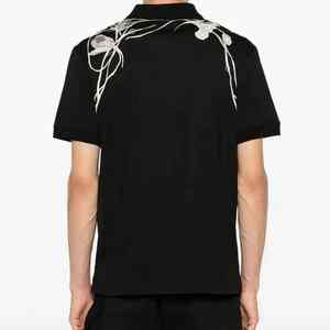 Polos para hombre hechos con tela de alta calidad que garantiza suavidad, transpirabilidad y comodidad duradera. - Product Image 2