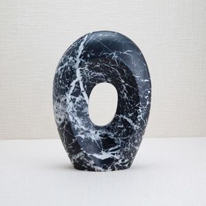 Jarrones de flores de mármol blanco de lujo decorativos de mesa diseño de cuerno de tamaño medio de mármol blanco con jarrones franceses de estatua de Ángel - Product Image 4