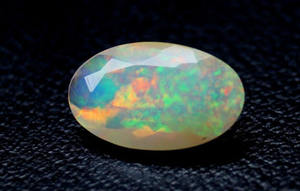 Opale éthiopienne incroyable, pierre précieuse de forme ovale, taille personnalisée, opale éthiopienne arc-en-ciel chatoyante, pierre taillée à facettes, cadeau pour elle - Product Image 2