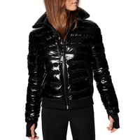 Veste matelassée élégante pour femme, à manches longues, épaisse, chaude, respirante, écologique, en polyester tricoté, avec capuche, pour l'hiver