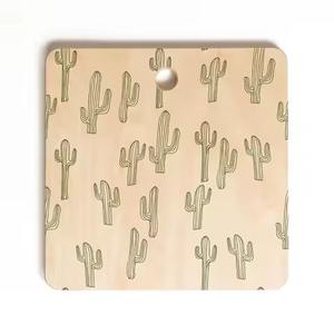 Adorable tabla de cortar impresa personalizada hecha a mano en alta calidad, perfecta para cocinas elegantes y preparación de alimentos moderna - Product Image 3