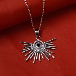 Collar con Colgante de Sol Plateado en Platino y Rodio con Piedra de Zafiro para Regalos de Compromiso o Boda para Mujer - Product Image 2