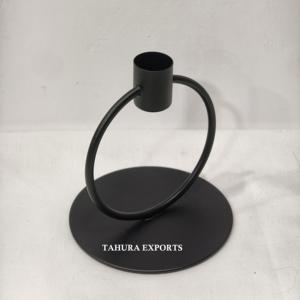 Small <b>Wire</b> Candle Holder With Simple Metal Frame Designed For <b>Soft</b> Ambient Lighting In Modern And Elegant Interiors - Product Image 1