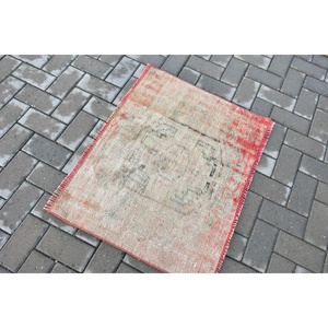Turkish Rug 2.2x2.9 ft, <b>Red</b> Gray Southwestern <b>Wool</b> Vintage Rug - Product Image 4