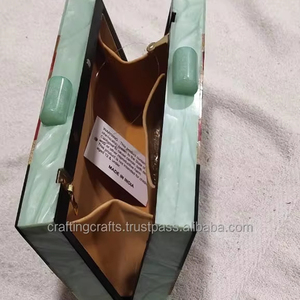 Elegante verde blanco resina pintado a mano Ángel boda bolso de mano estuche rígido monedero de noche para novias fiestas y ocasiones especiales - Product Image 5