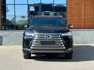 Lexus LX 500d 2023 Usado, Automático, Asientos de Cuero, Interior Oscuro, Cámara Trasera, Techo Solar, Volante a la Derecha/Izquierda, Neumáticos R17 - Product Image 5