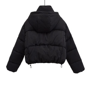 Chaqueta acolchada con diseño personalizado y cremallera para mujer, chaqueta acolchada transpirable al por mayor - Product Image 2