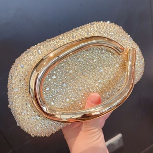 Pochette en acrylique perlée avec chaîne, forme ovale scintillante, sac de soirée élégant – Conception portable - Product Image 2