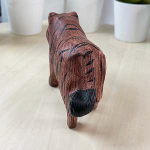 YEEYAYA statua in legno di tigre intagliata a mano in ottone per la casa decorativi animali selvatici statuette per il regalo di natale o la decorazione della camera - Product Image 6