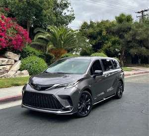 โตโยต้า ซีเอียน่า เอ็กซ์เอสอี ไฮบริด ปี 2021 - Product Image 3