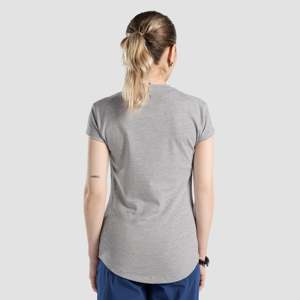 เสื้อยืดโทนสีเทา ผ้าเจอร์ซีย์ระบายอากาศได้ดี สวมใส่สบายและมีสไตล์ - Product Image 2