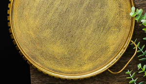 Plateau de service traditionnel en laiton le plus vendu avec corps rond et utilisation pour les festivals et décor de table disponible au meilleur prix - Product Image 4