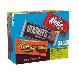 HERSHEY'S, KIT KAT and REESE'S <b>Assorted</b> Milk <b>Chocolate</b> Candy Variety Box, 27.3 oz (18 Count) - Product Image 3