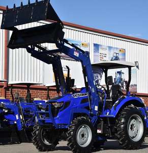 TRACTOR TRIDENT 55HP CON CUBO 4IN1 (CAPACIDAD DE ELEVACIÓN DE CARGADOR DELANTERO 800KG) - Product Image 1