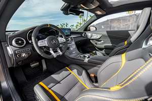 2024 C63 S Final Edition Coupe AWD ไมล์น้อย เทอร์โบ เบาะหนัง R18 เกียร์อัตโนมัติ พวงมาลัยซ้าย สีดำ น้ำมันเบนซิน - Product Image 3