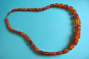 Collier pendentif en perles de résine vert sarcelle avec travail en mosaïque pour les mariages des femmes Prix en vrac Idéal pour les cadeaux Perle d'imitation - Product Image 3