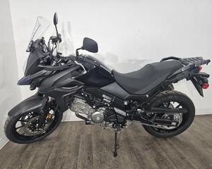 Motocicleta de Turismo de Aventura V-Strom 650 de 650 cc, Nueva Marca 2025, Motor de 4 Tiempos con Inyección de Combustible, Doble Propósito, para Viajes de Larga Distancia - Product Image 3
