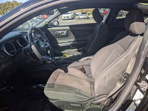 Ford Mustang EcoBoost 2019 Negro, Usado, en Buen Estado - Product Image 3