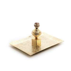 Plateau de nourriture en acier inoxydable martelé avec poignée en bois Plateau de service de nourriture de taille personnalisée au design attrayant à vendre - Product Image 4