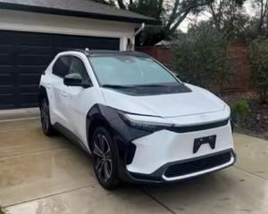 รถยนต์โตโยต้า BZ4X LIMITED ปี 2023 มือสองคุณภาพสูง - Product Image 1