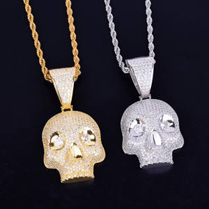 Colgantes y abalorios de moissanita de calavera Hip Hop totalmente tachonados con diamantes de corte redondo en plata de ley 925 - Product Image 1