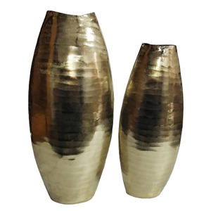 Vases en métal élégants et durables décoratifs grands vases à fleurs de conception antique nouveaux articles de style en métal pour la décoration en gros - Product Image 1