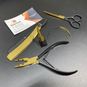 Ensemble d'outils de coiffure tout-en-un en acier durable, noir et or Pinces et ciseaux à aiguilles en forme de C-pour la séparation et les extensions de cheveux - Product Image 4