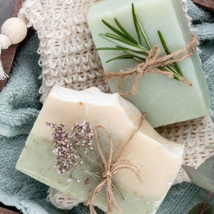 SAVON NATUREL FAIT MAIN | 100% À BASE DE PLANTES | DOUX SUR LA PEAU - Product Image 3