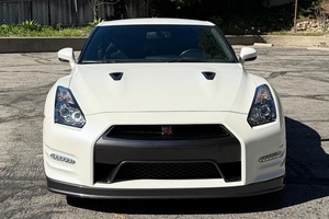Nissan GTR Edición Negra 2013 - Product Image 2