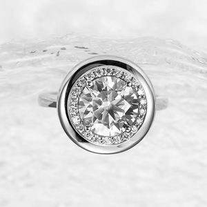 Anillo de Compromiso Clásico con Halo y Bisel, Corte Redondo de 1 Quilate, Plata de Ley 925, Oro Puro de 14K/18K, Diamante de Laboratorio, Regalo de Aniversario para Ella - Product Image 3