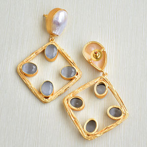 Aros de Latón Chapados en Oro al por Mayor, Perla Genuina, Cristal Curativo, Acabado de Latón Antiguo, Estilo Moderno, Premium, Listo para B2B - Product Image 2