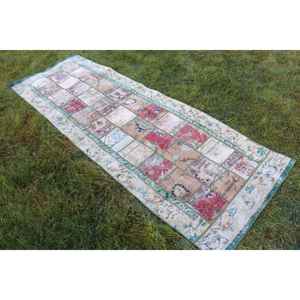 Vintage Turkish <b>Runner</b> Rug 2.8x8.4 ft, Green <b>Red</b> Solid Wool Rug - Product Image 2