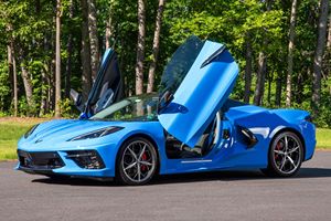 Chevrolet Corvette Stin-gray Convertible 3LT 2021 usado en excelentes condiciones - Product Image 2